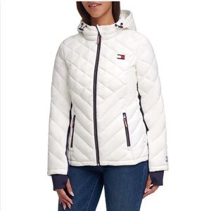 Tommy Hilfiger White Puffer Jacket (NWOT)